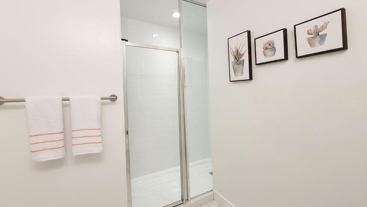 Lovely 3 Bedrooms In University Of Торонто Екстериор снимка