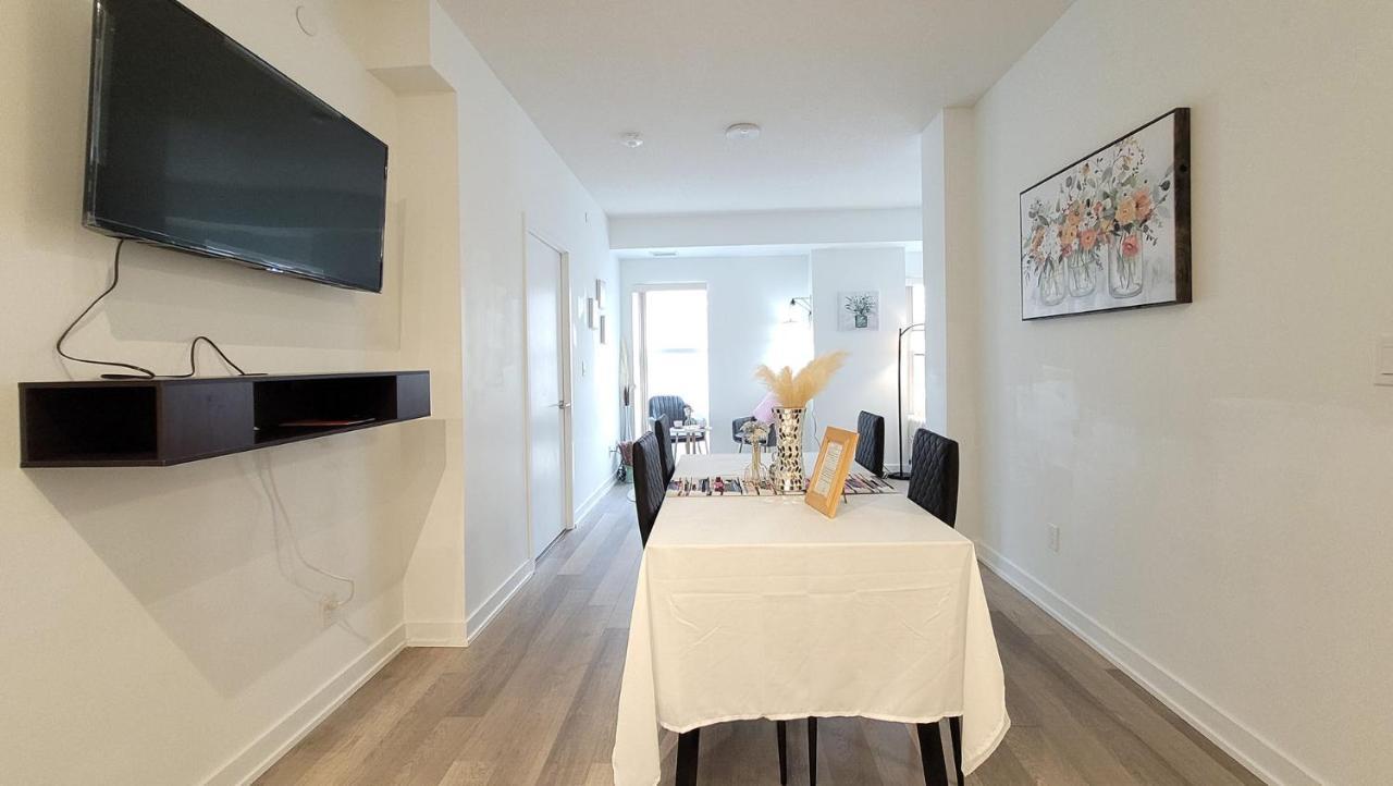 Lovely 3 Bedrooms In University Of Торонто Екстериор снимка