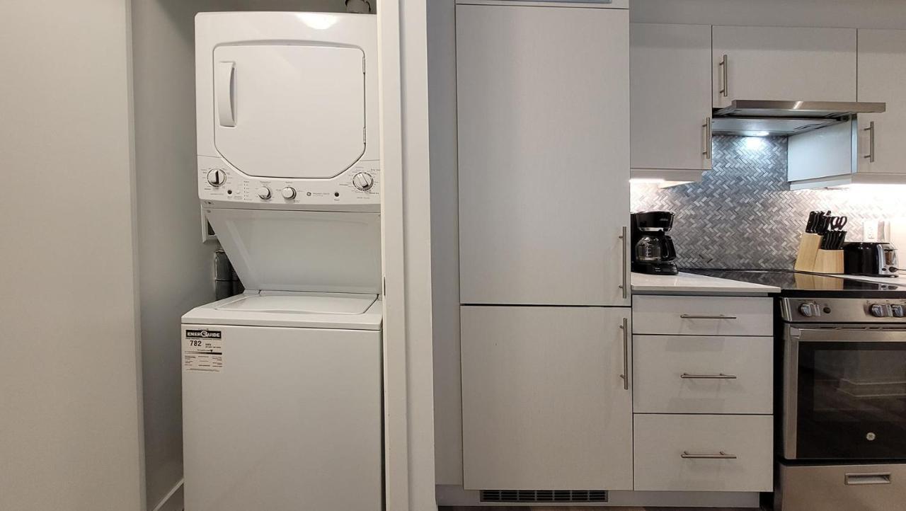 Lovely 3 Bedrooms In University Of Торонто Екстериор снимка