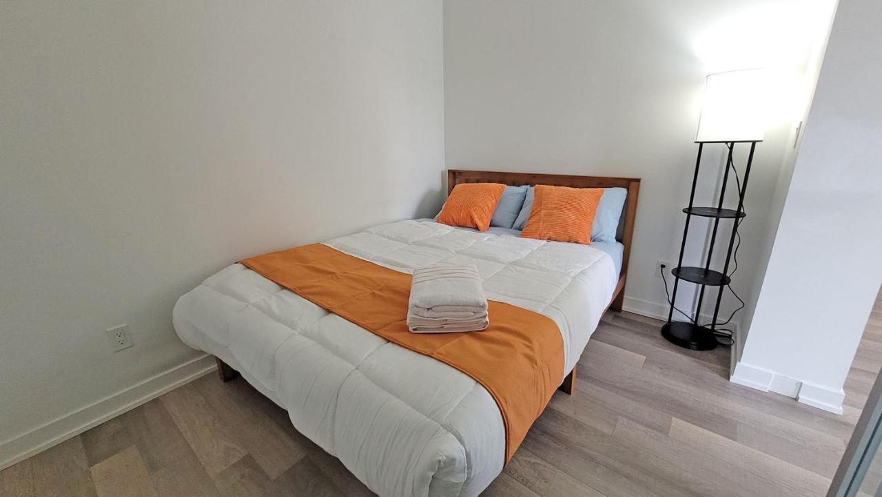 Lovely 3 Bedrooms In University Of Торонто Екстериор снимка